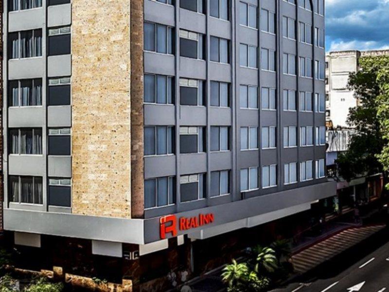 Hotel Plaza Genova Centro グアダラハラ エクステリア 写真